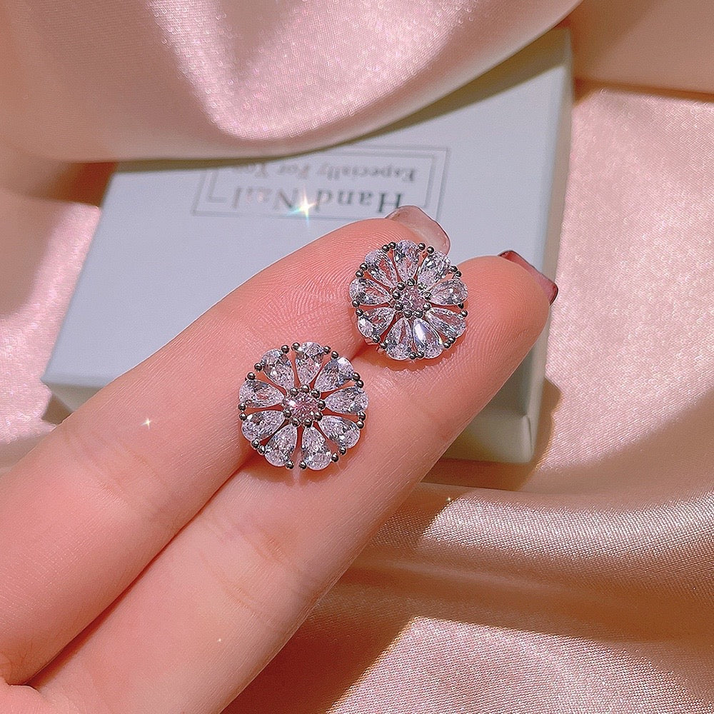 Silver Flower Set