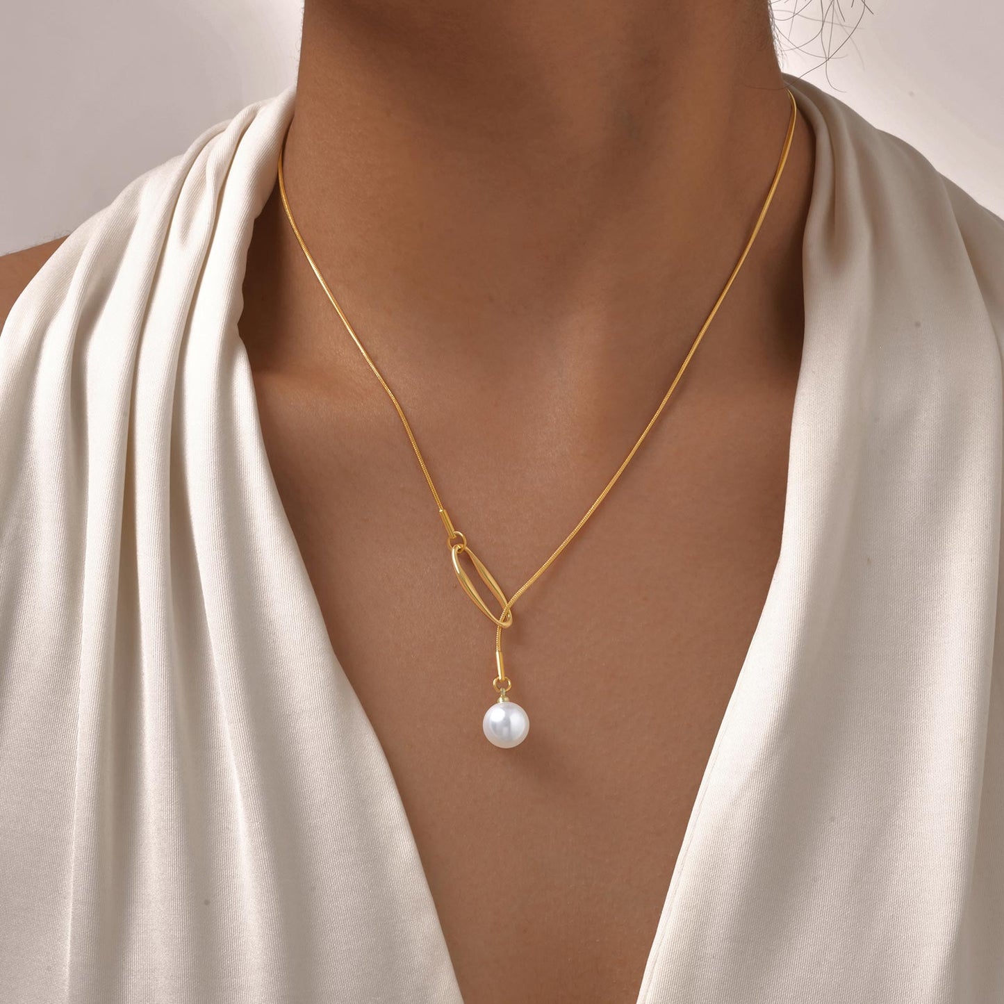 Pearlux Necklace