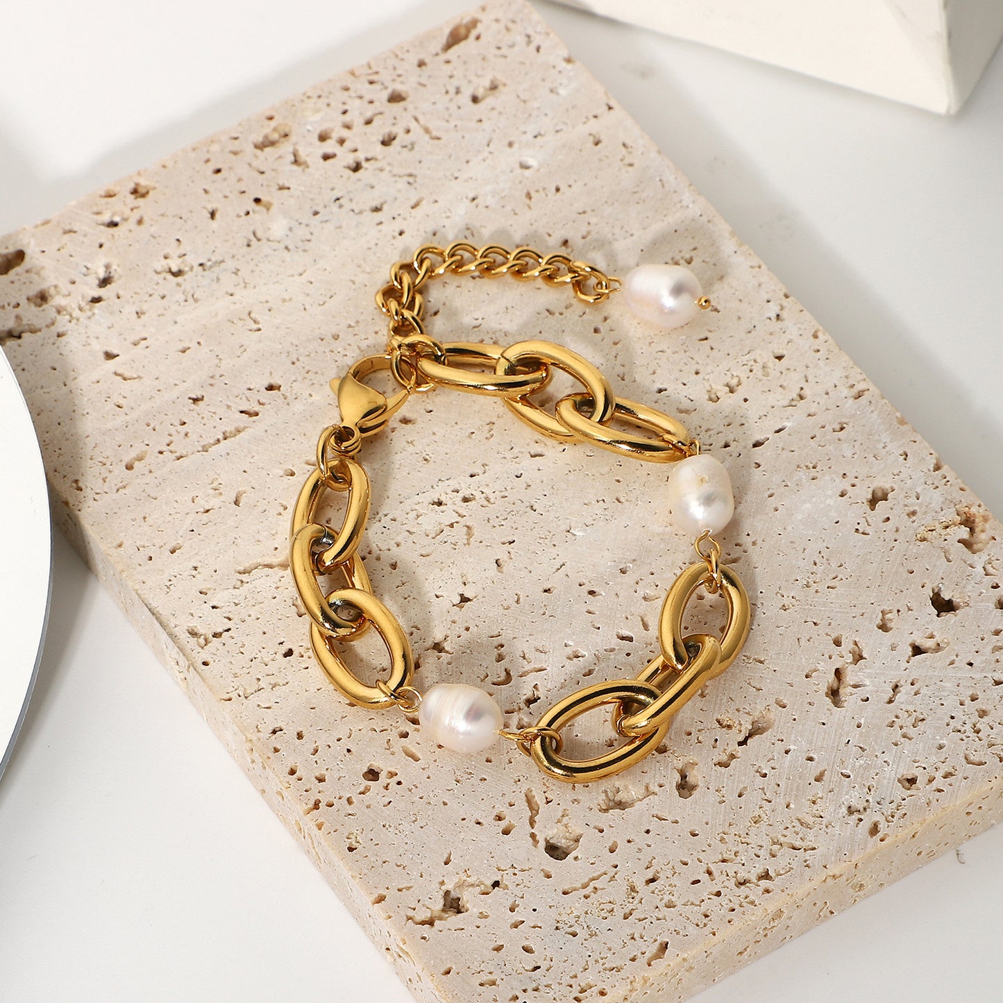 Ivory Glow Bracelet