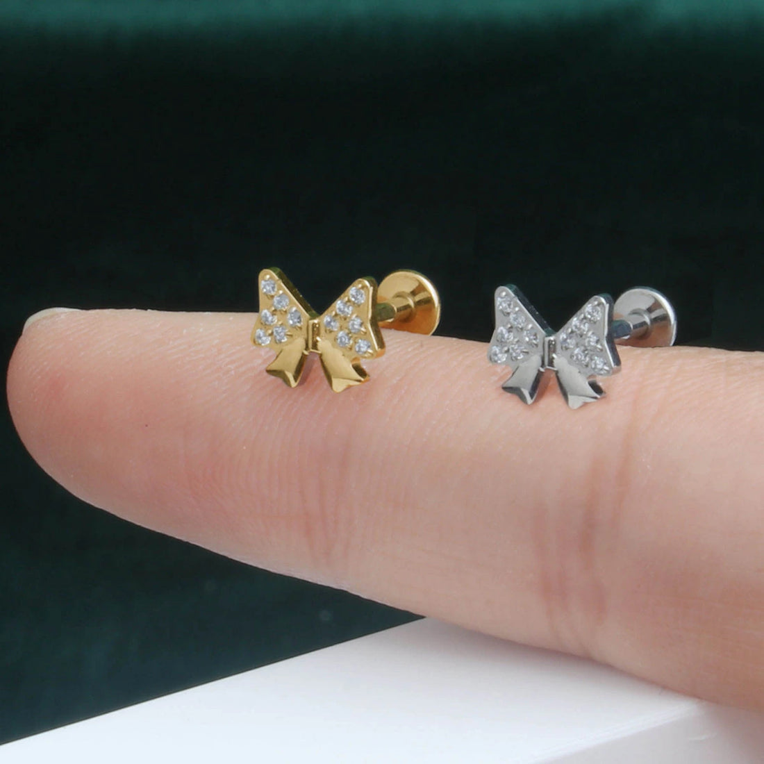 Bow Labret