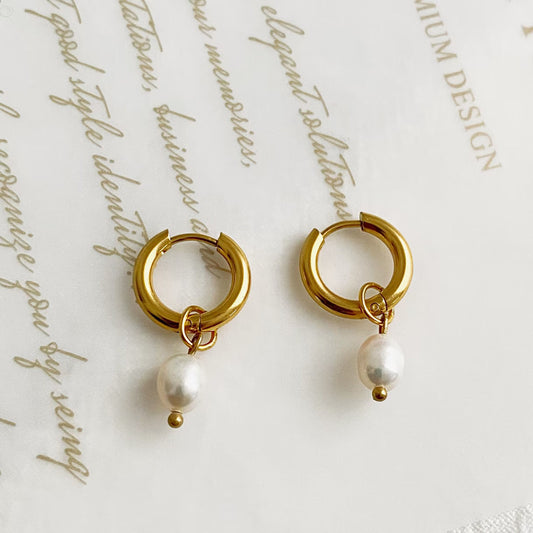 Demi Hoops