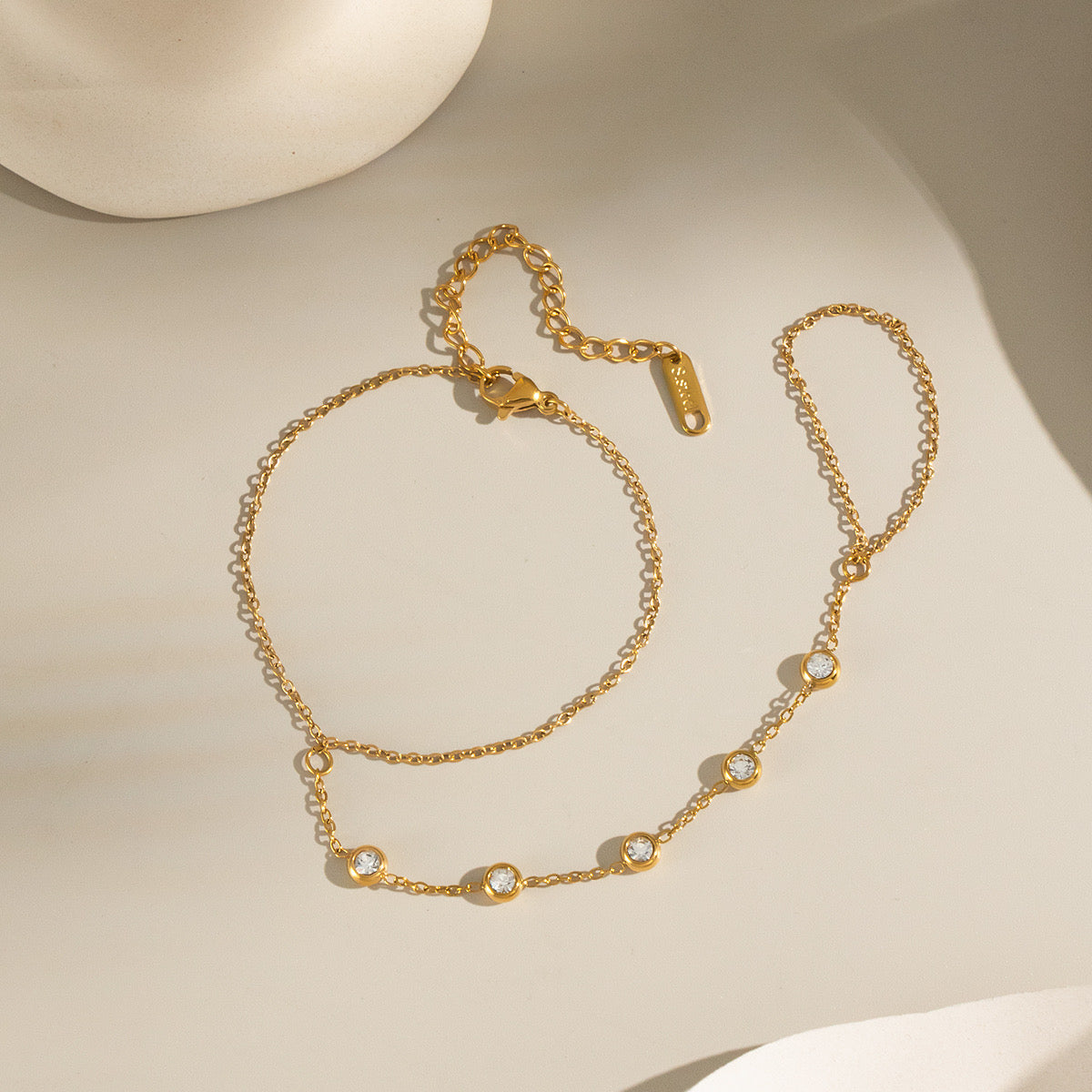 One Flow Hand Chain
