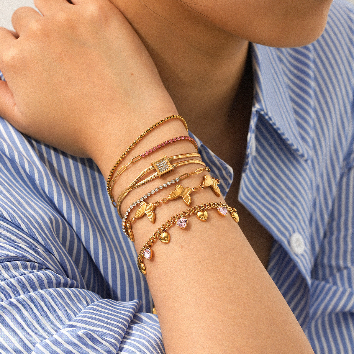 Pinky Hearts Bracelet