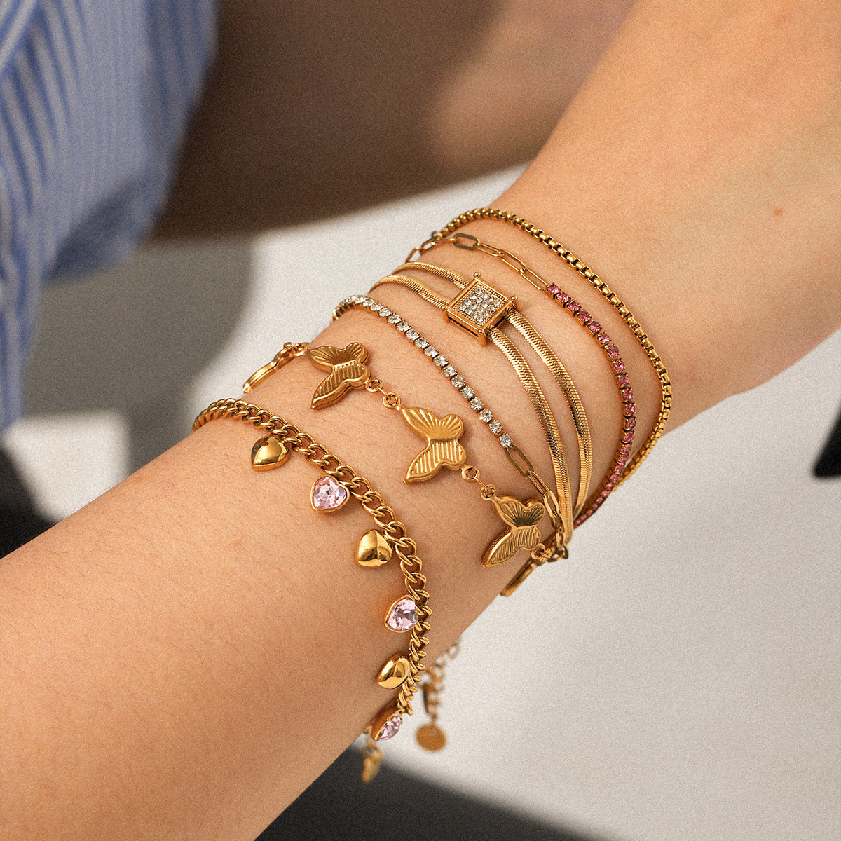 Pinky Hearts Bracelet