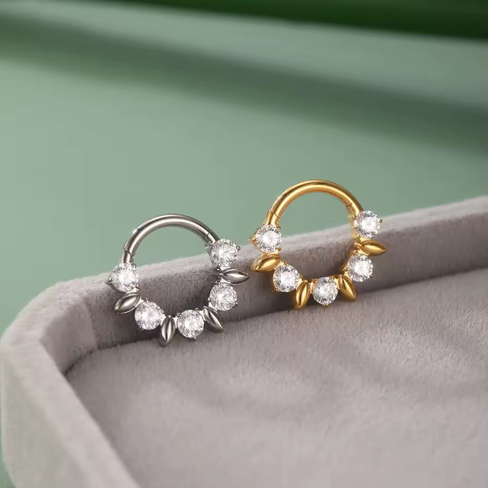 Shiny Spikes Clicker Hoop