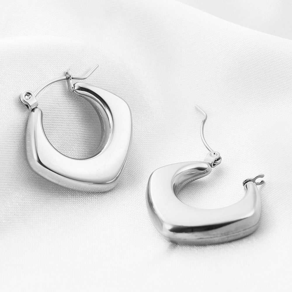 Amaya Silver Hoops