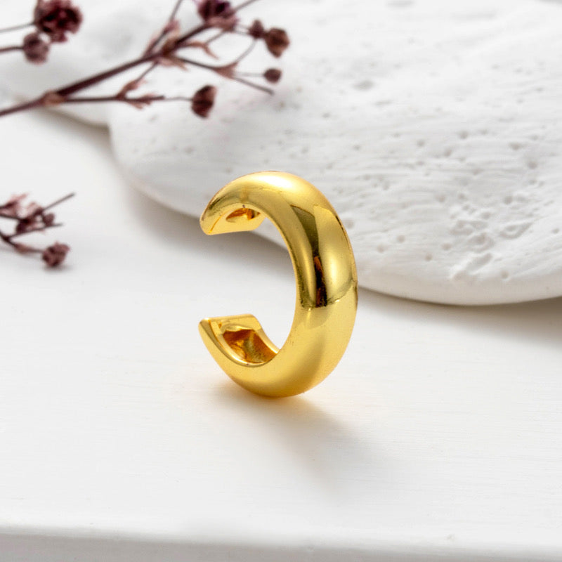 Simple Golden Earcuffs