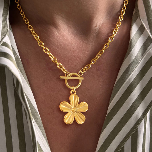 Flower Chunky Chain Golden Necklace