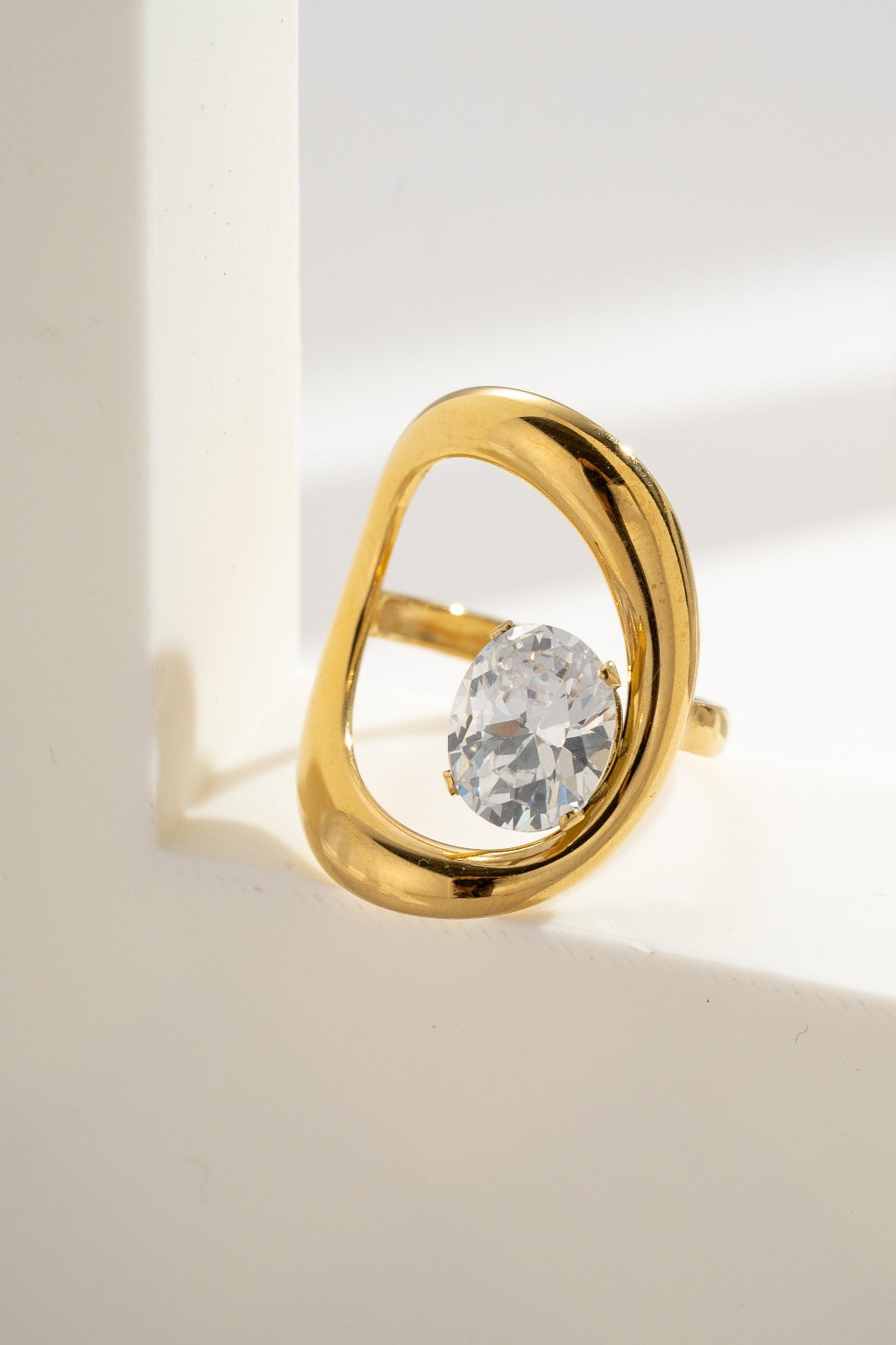 Névo Ring